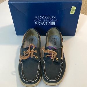 Navy and plaid Sperry Bluefish boat shoes